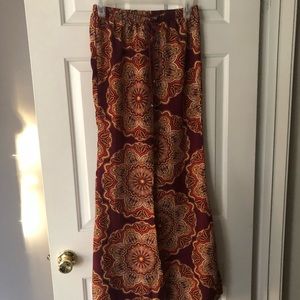 Burgundy High Waisted Bellbottoms - S